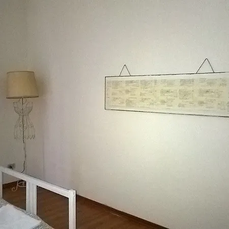 Peggy Oda ve Kahvaltı